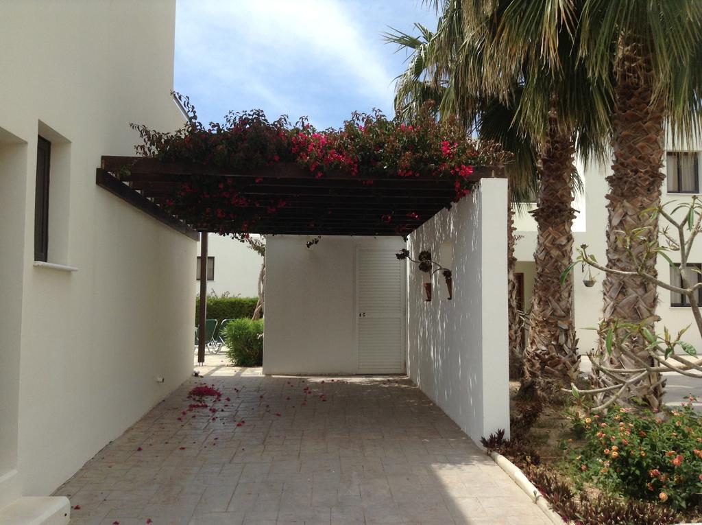 Aura Holiday Villas Paphos Eksteriør bilde