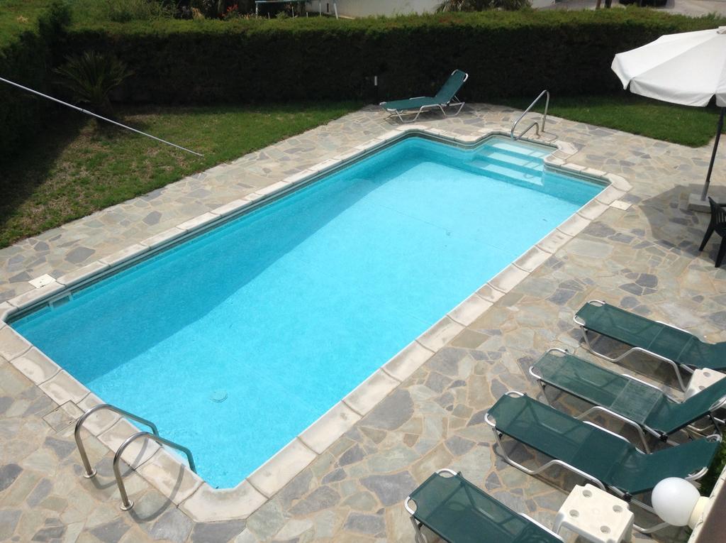 Aura Holiday Villas Paphos Rom bilde