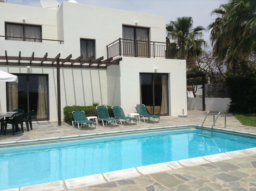 Aura Holiday Villas Paphos Rom bilde
