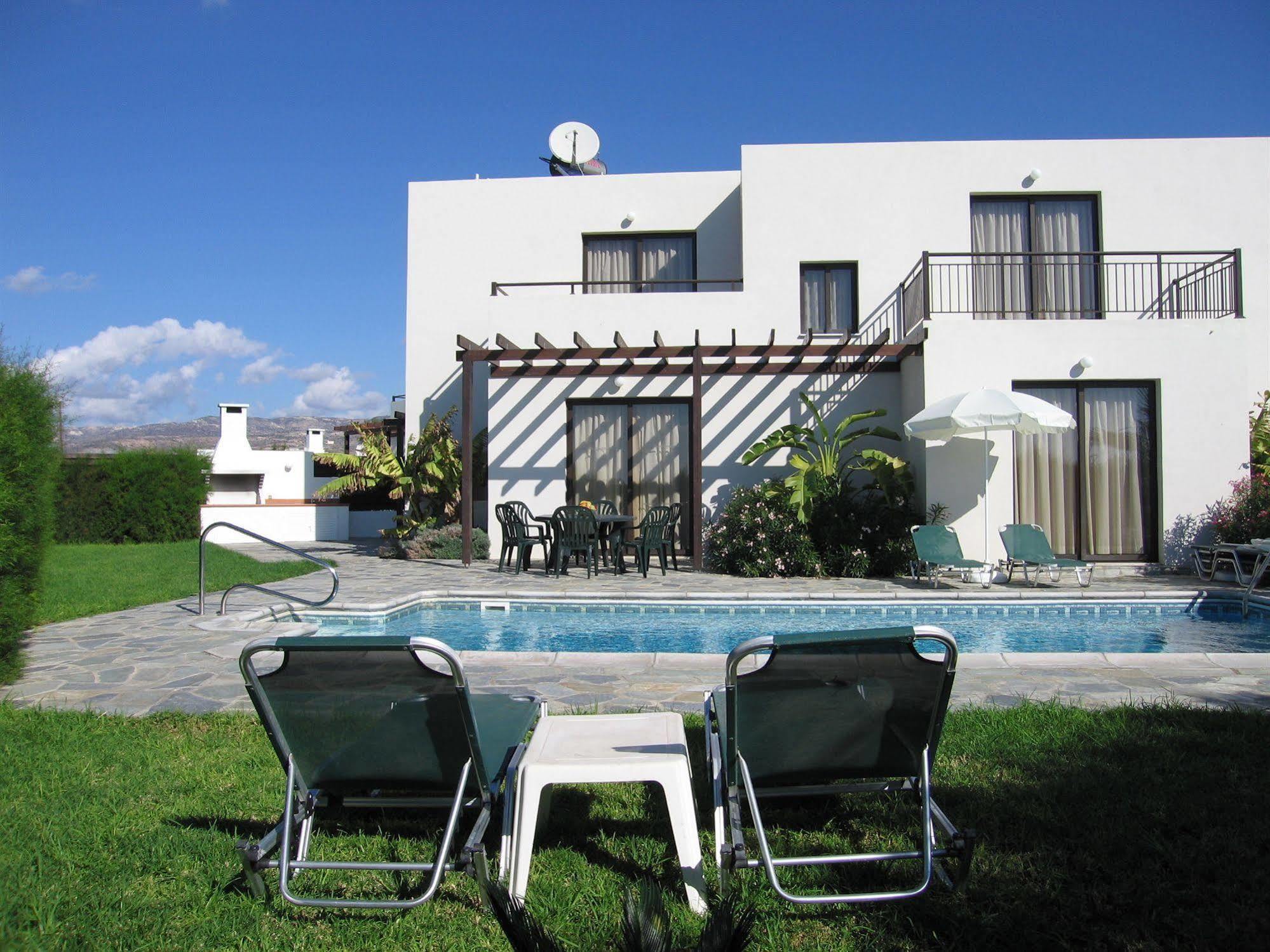 Aura Holiday Villas Paphos Eksteriør bilde
