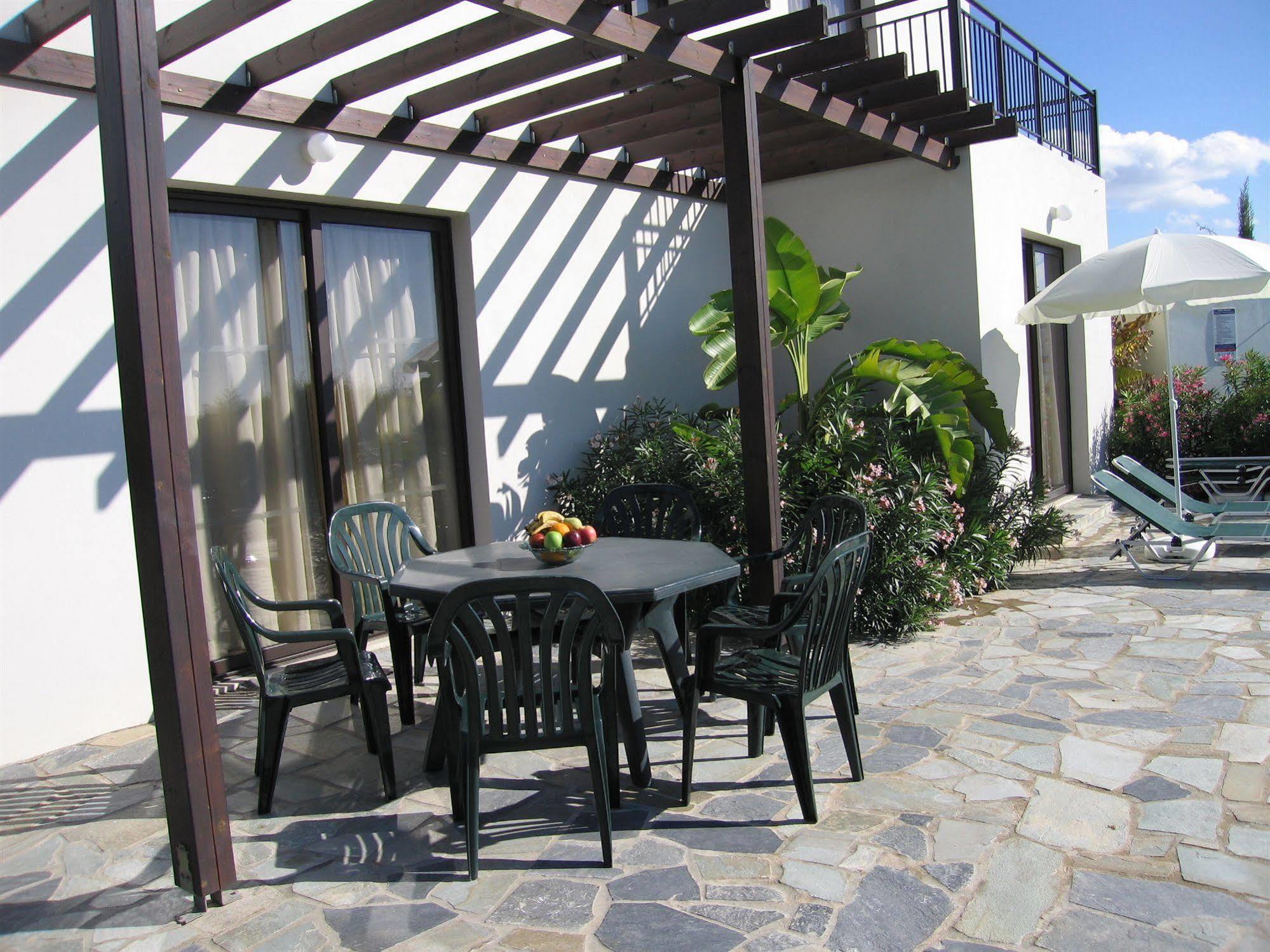 Aura Holiday Villas Paphos Eksteriør bilde